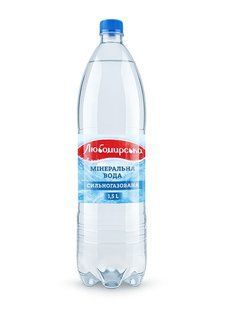 Вода минеральная сильногазированная Любомирская, 1.5 л 4653050 фото